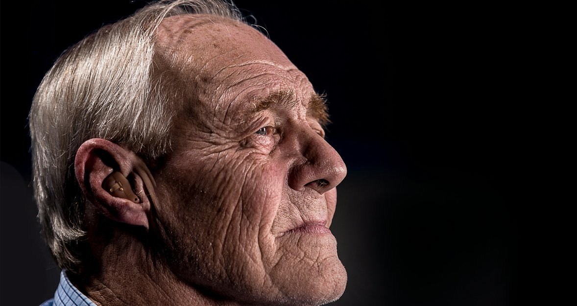 Senior Portrait Photography: Capture Personality with Ease