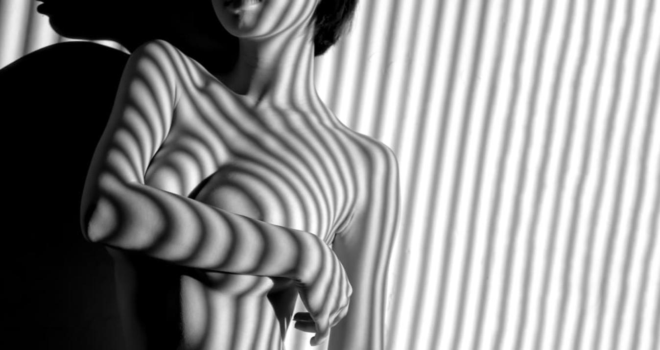 How To Edit Nude Photo For A Smooth, Realistic Finish