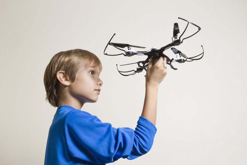 Top Picks: Best Drones for Kids in 2024 | Skylum Blog(9)