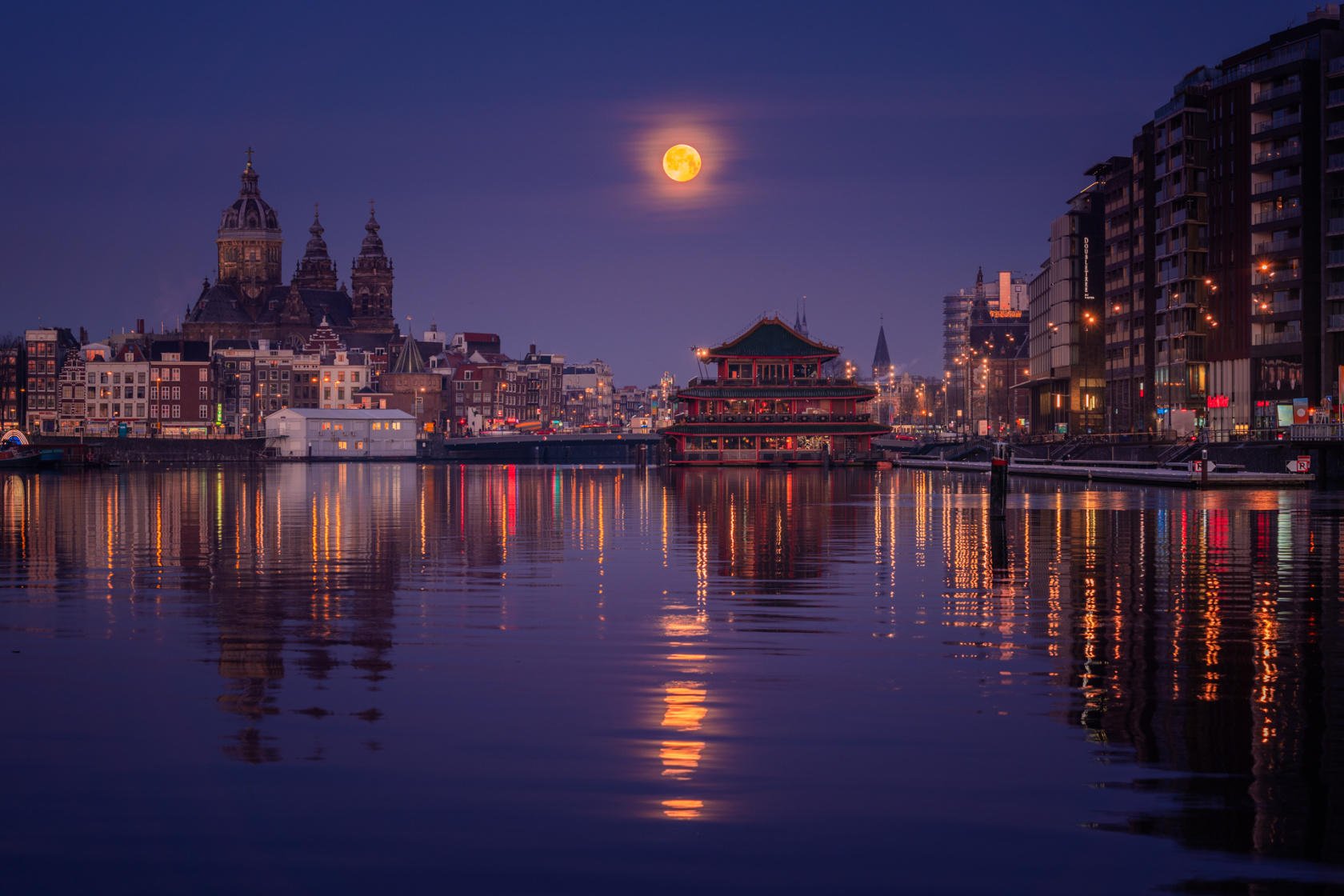 20 Photos of My Hometown of Amsterdam During Different Seasons | Skylum Blog(8)