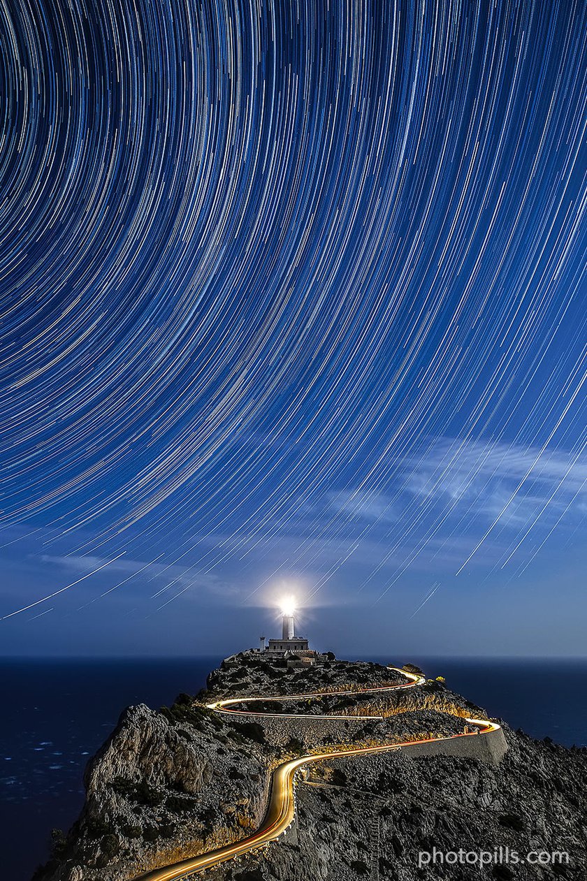 How to Plan and Photograph Amazing Star Trails (the PhotoPills Way) | Skylum Blog(10)
