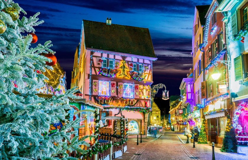 Learn the Best Ways to Capture Christmas Lights(10)