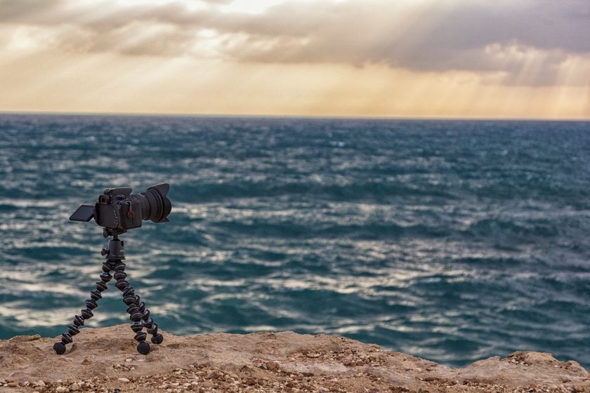 Discover the Best Travel Tripod in 2024. Top Portable Tripod Reviews | Skylum Blog(12)