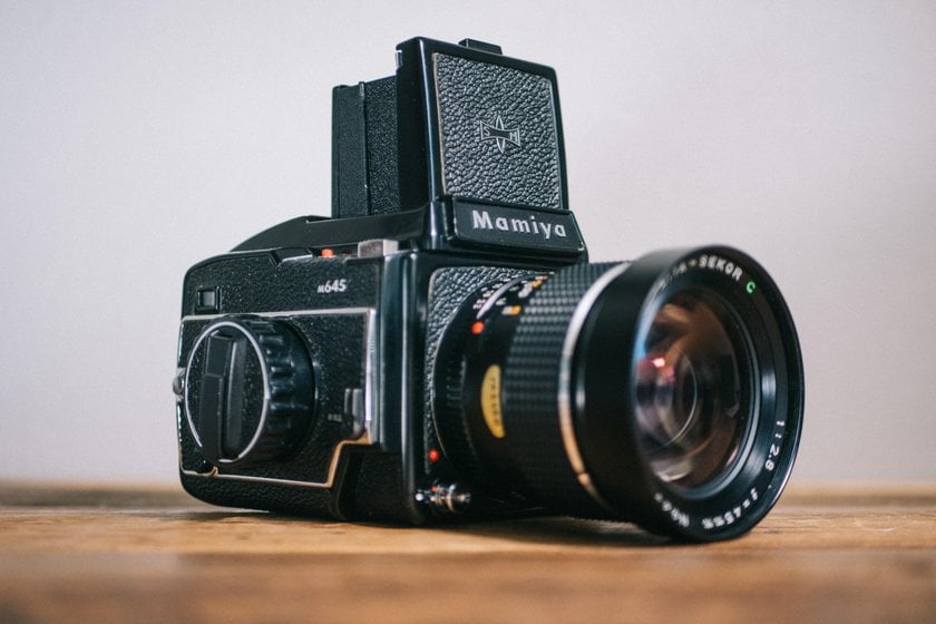 Top 10 Best Cheap Cameras in 2024: Choosing a Budget-Friendly Option | Skylum Blog(5)