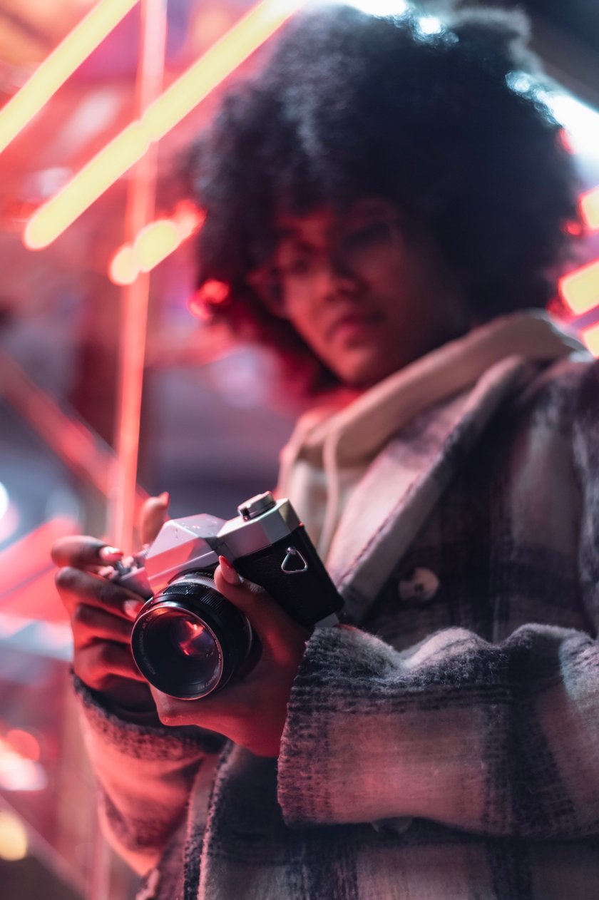 Night Street Photography: Master the Art of Capturing the City at Night | Skylum blog | Skylum Blog(3)