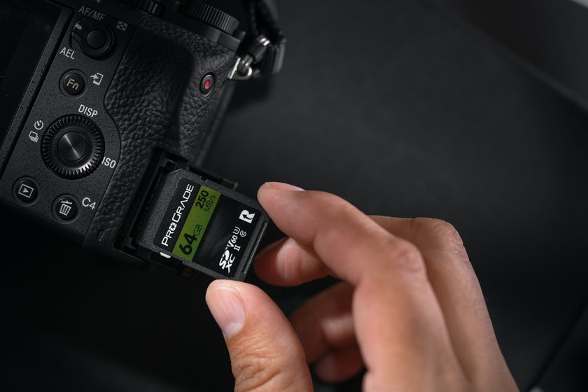 Best SD Card for Your Camera in 2024: Top Recommendations | Skylum Blog(4)