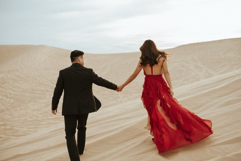Save the Date Photoshoot Ideas That Will Impress | Skylum Blog(4)