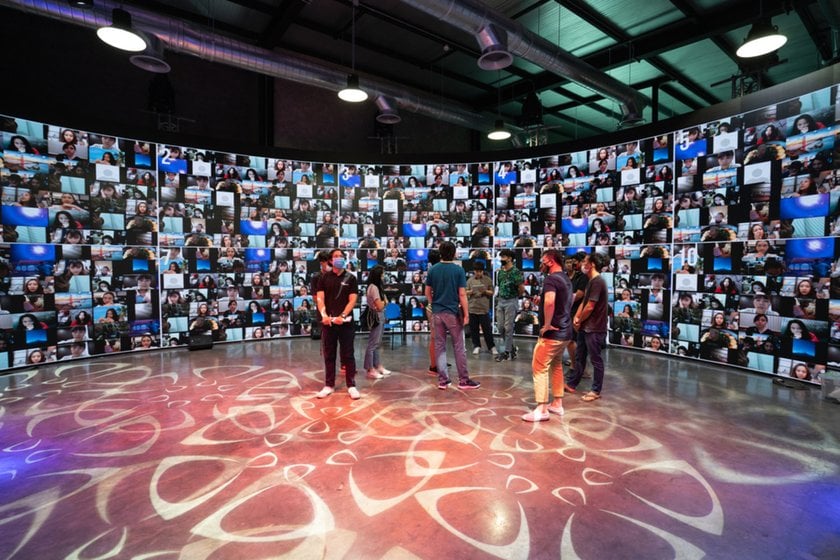 Gobo effect in product presentation | Skylum Blog