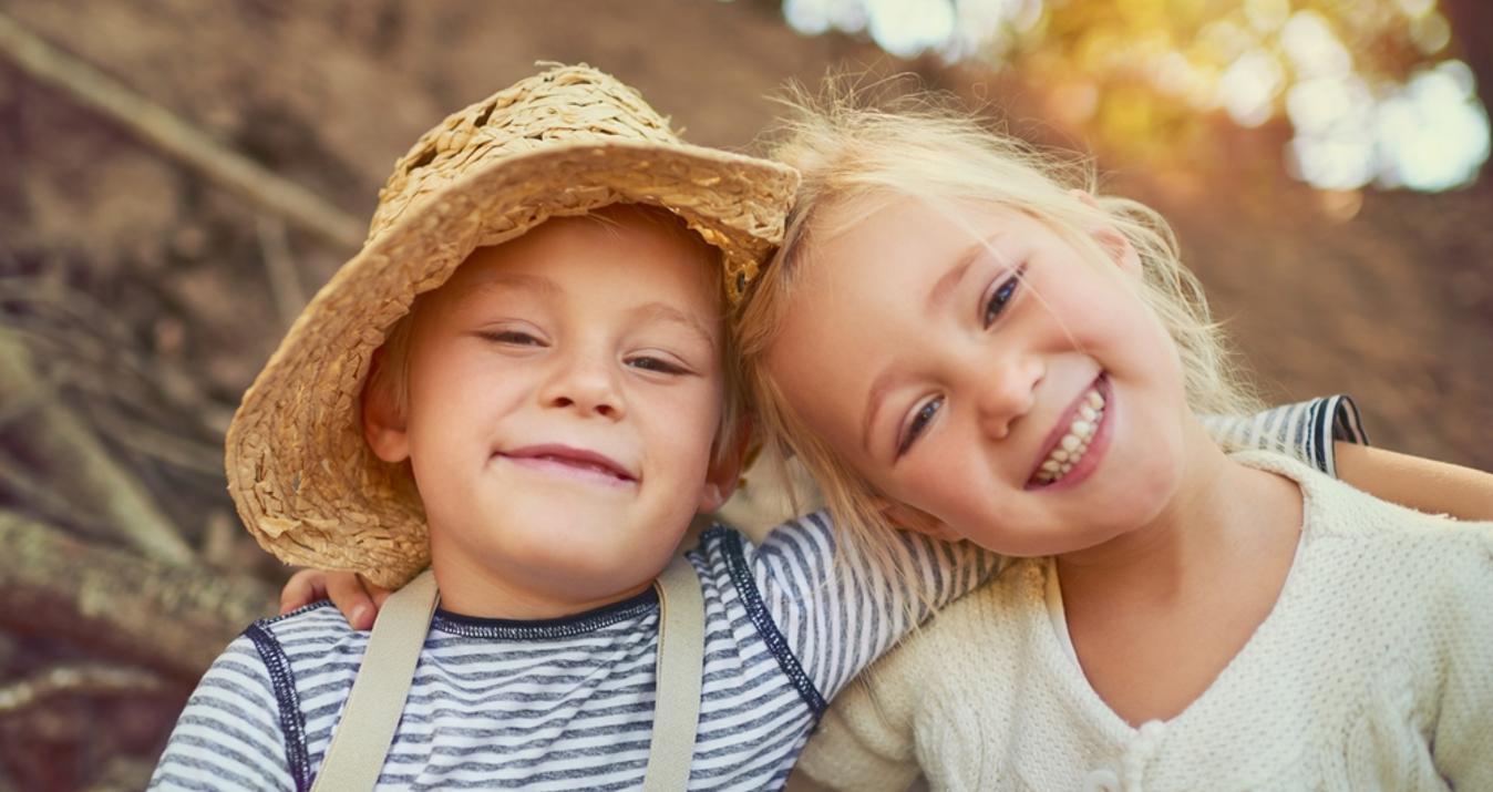 15 Sibling Photo Ideas