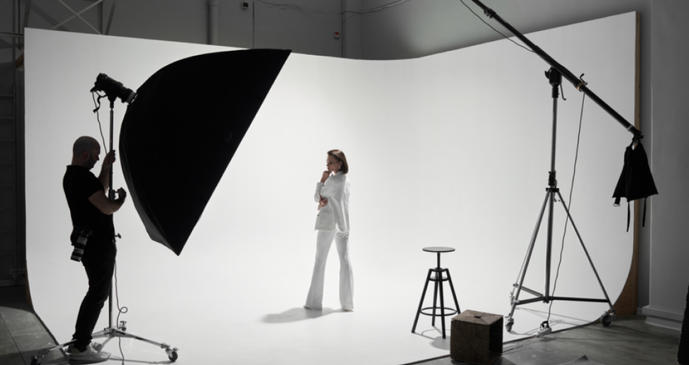 How to Look Good on Camera: Tips to Achieve Your Best Look in Photos