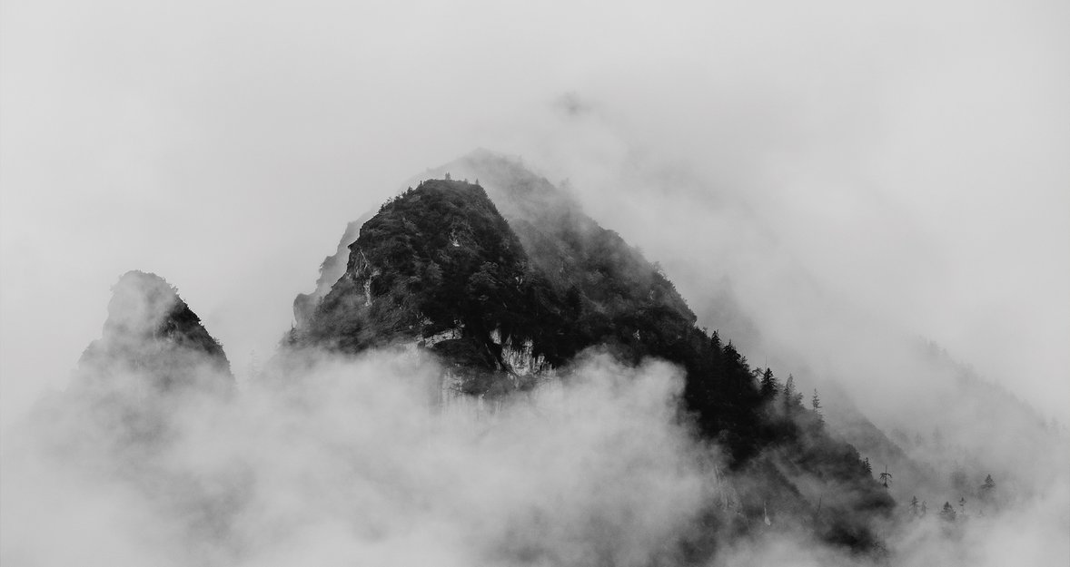 Creative Approaches to Mountain Range Photography
