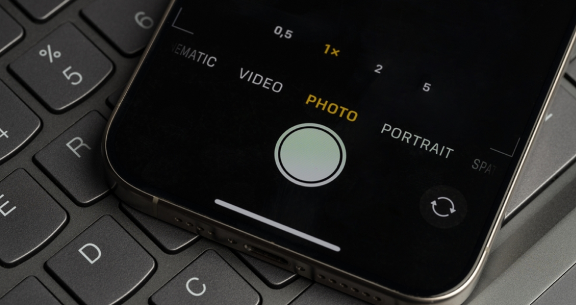 0.5 Photo Trend: The Viral Look Taking Over Social Media
