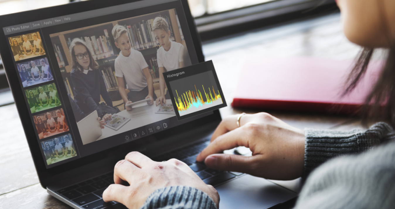 What Is A Histogram In Photography: Decode The Graph