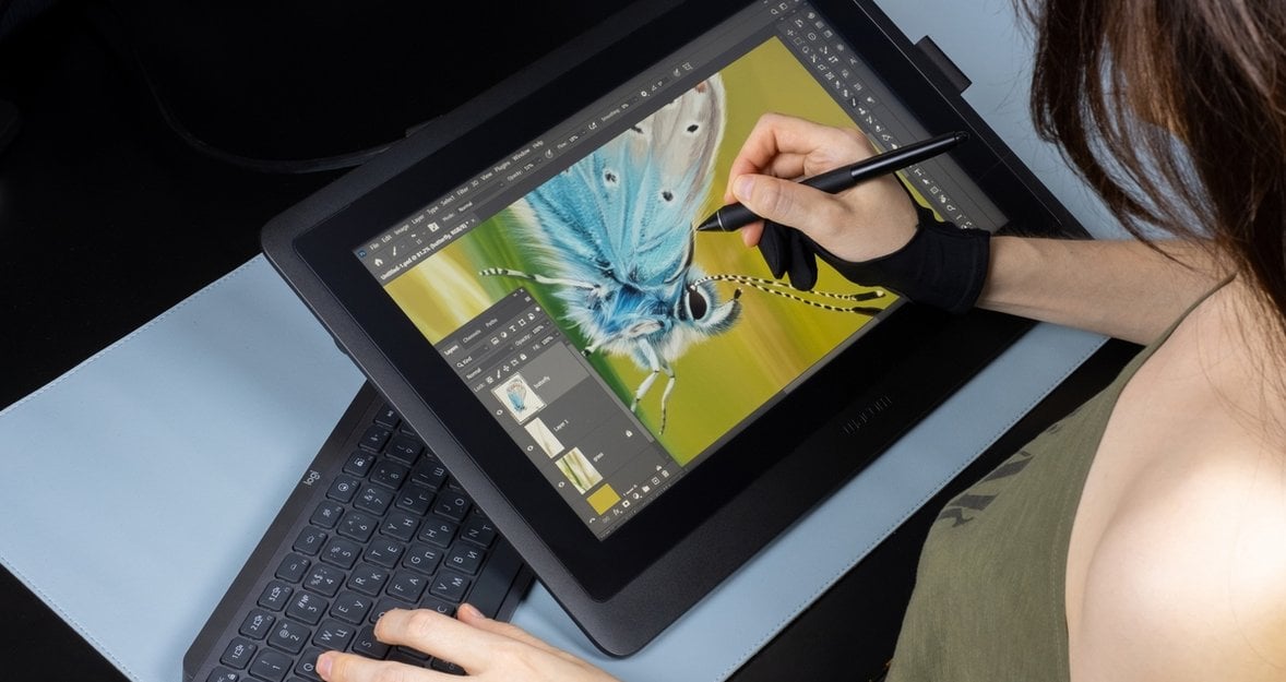 How to Resize a Layer in Photoshop: 3 Easy Ways