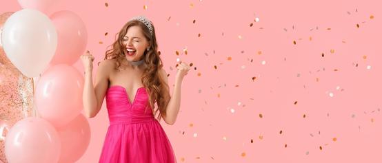 Senior Picture Outfits Ideas For Perfect Graduation Photos