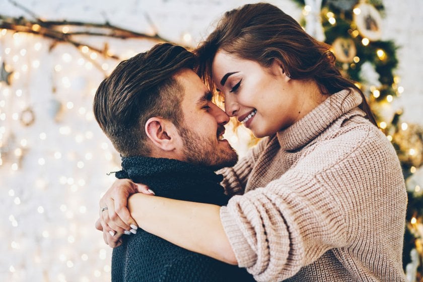 Couple in Love in Winter Decorations | Skylum Blog