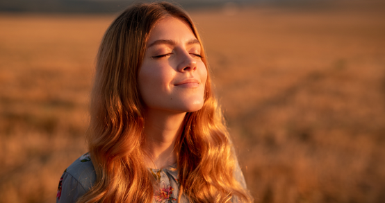 Golden Hour In Autumn: Why It’s The Dream Season For Portrait Photogra