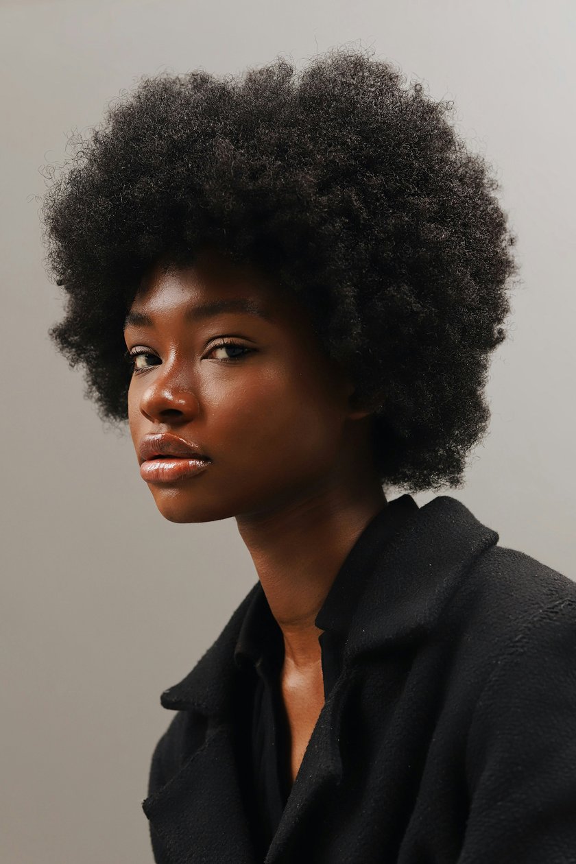How To Edit Hair In Pictures: Tools & Tricks To Try | Aperty Blog(3)
