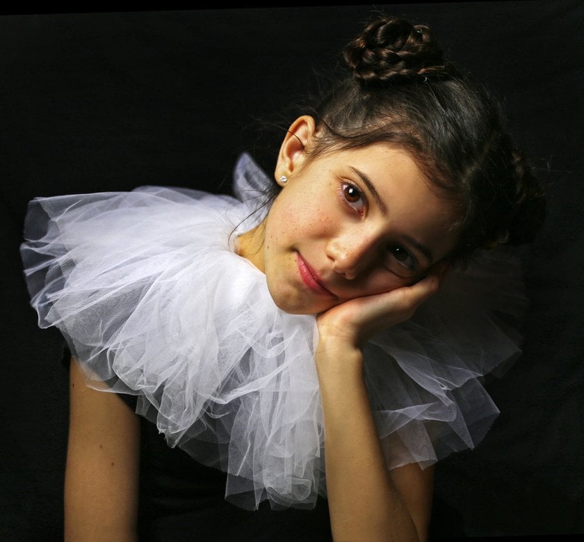Natural Lighting Portrait Photography: Lighting Hacks | Aperty Blog(9)