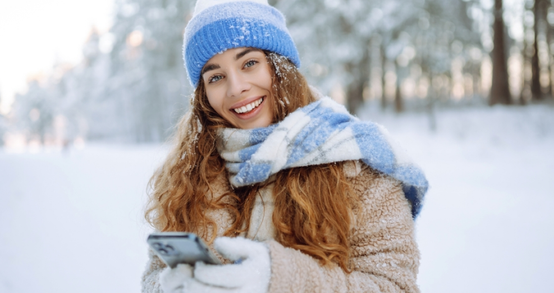 Winter Portrait Photography Ideas: Snow, Ice, and Cozy Vibes