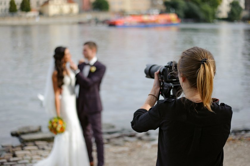 How To Get Through A Busy Wedding Photography Season Well | Aperty Blog(7)