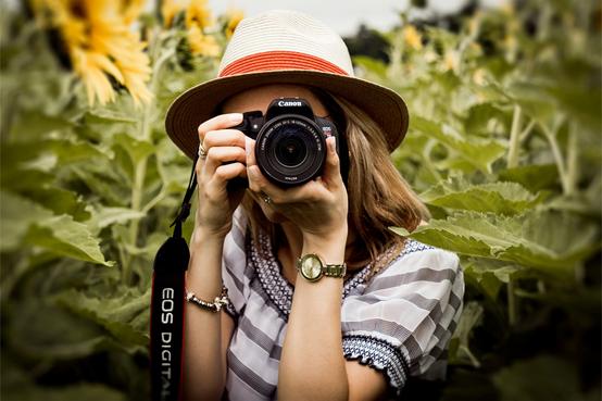 How to Create a Comfortable Atmosphere During Portrait Sessions