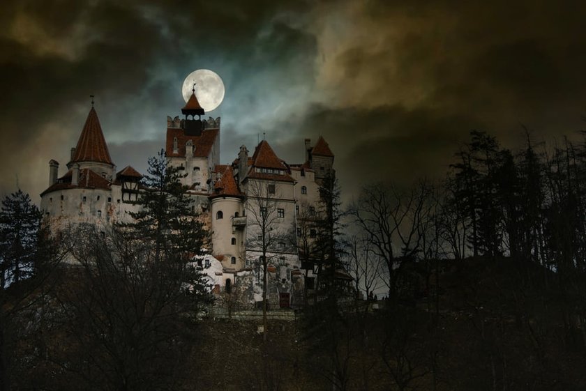 Scariest Places To Travel And Take Pictures: Top Eerie Spots | Skylum Blog(4)