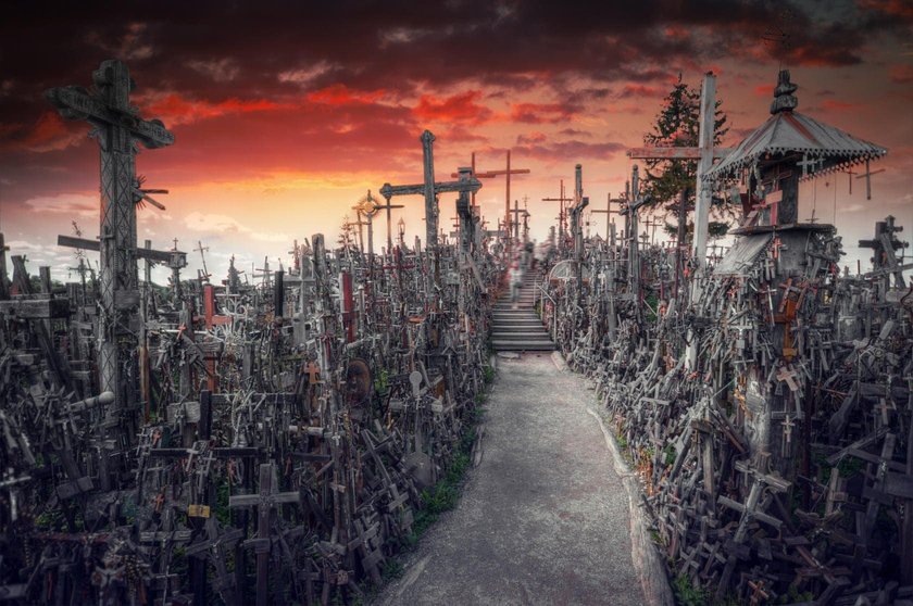 Scariest Places To Travel And Take Pictures: Top Eerie Spots | Skylum Blog(15)