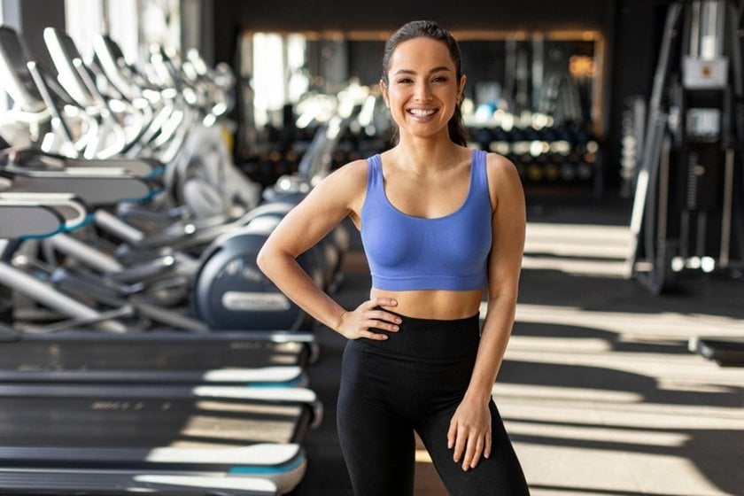 Portrait of a girl in a gym | Skylum Blog