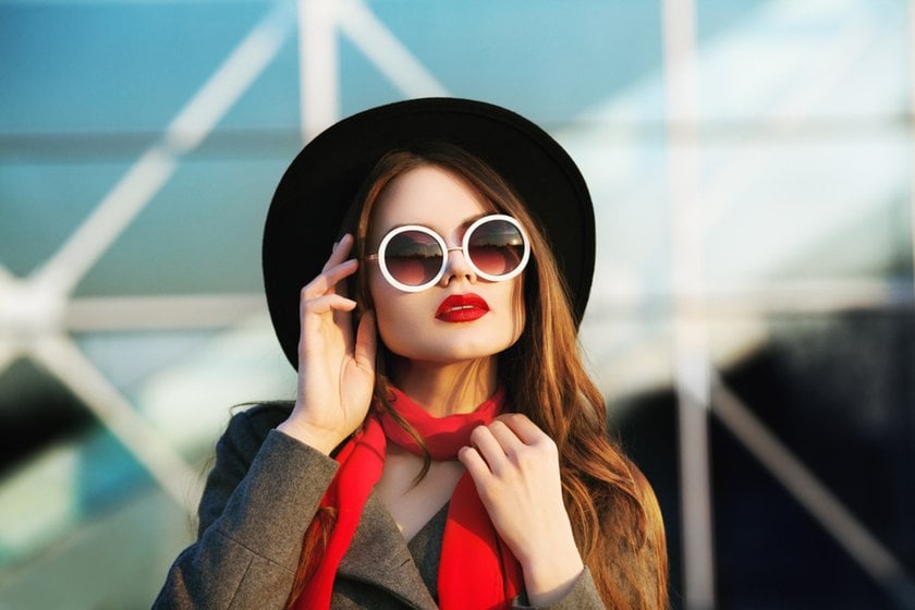 Portrait of a girl in a hat and glasses | Skylum Blog