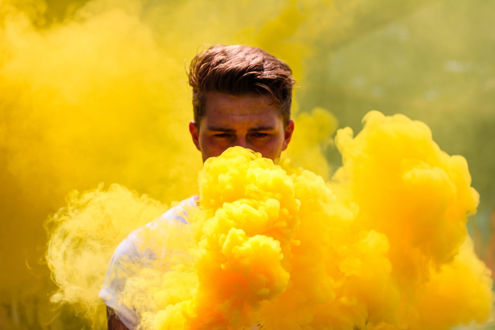 Smoke Bomb Photography You Can Master Quickly and Easily Image7
