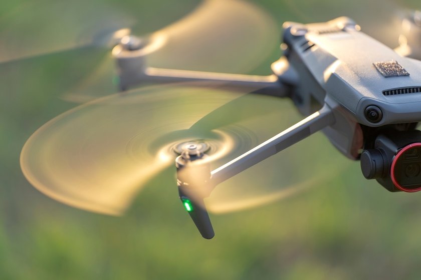 2024's Ultimate Guide: Find the Best Drone Under $100 for Every Need | Skylum Blog(8)