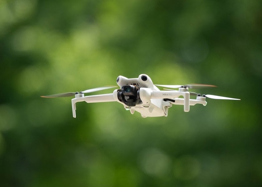 The Best Drone for Beginners: Top Beginner Drone to Buy in 2025 | Skylum Blog(5)