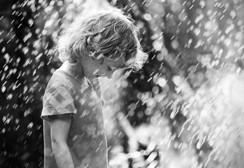 Beautiful rain photo moods - black and white rain photography