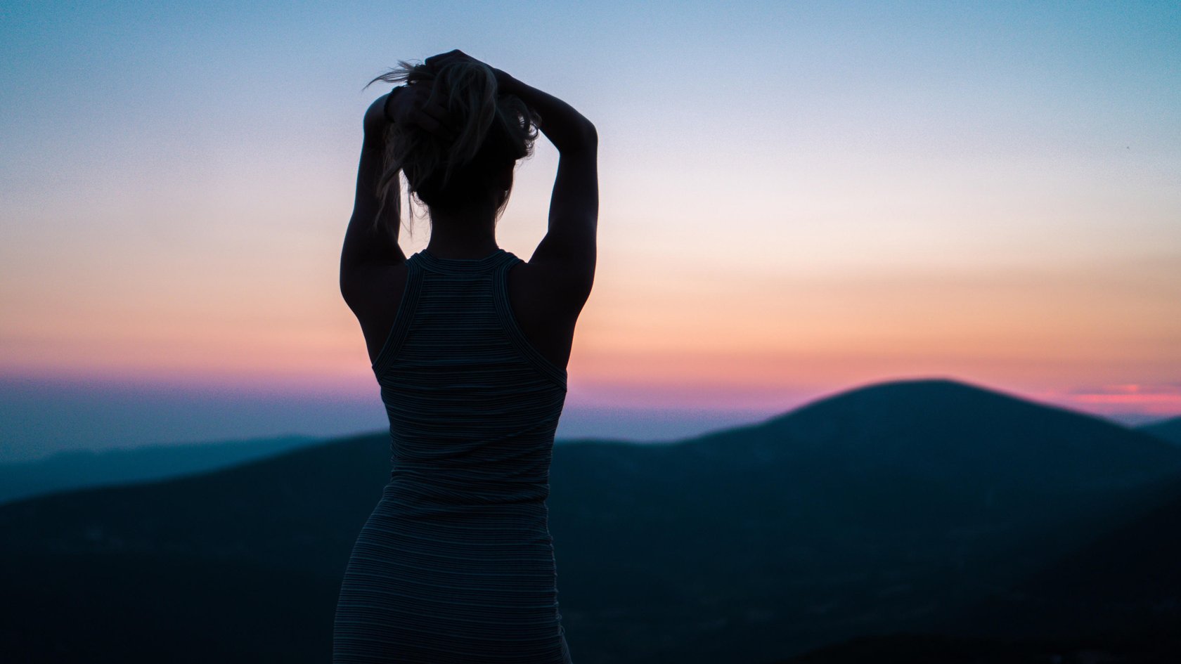 Silhouette Photography: How to Take Shadow Silhouette Photo | Skylum Blog(6)