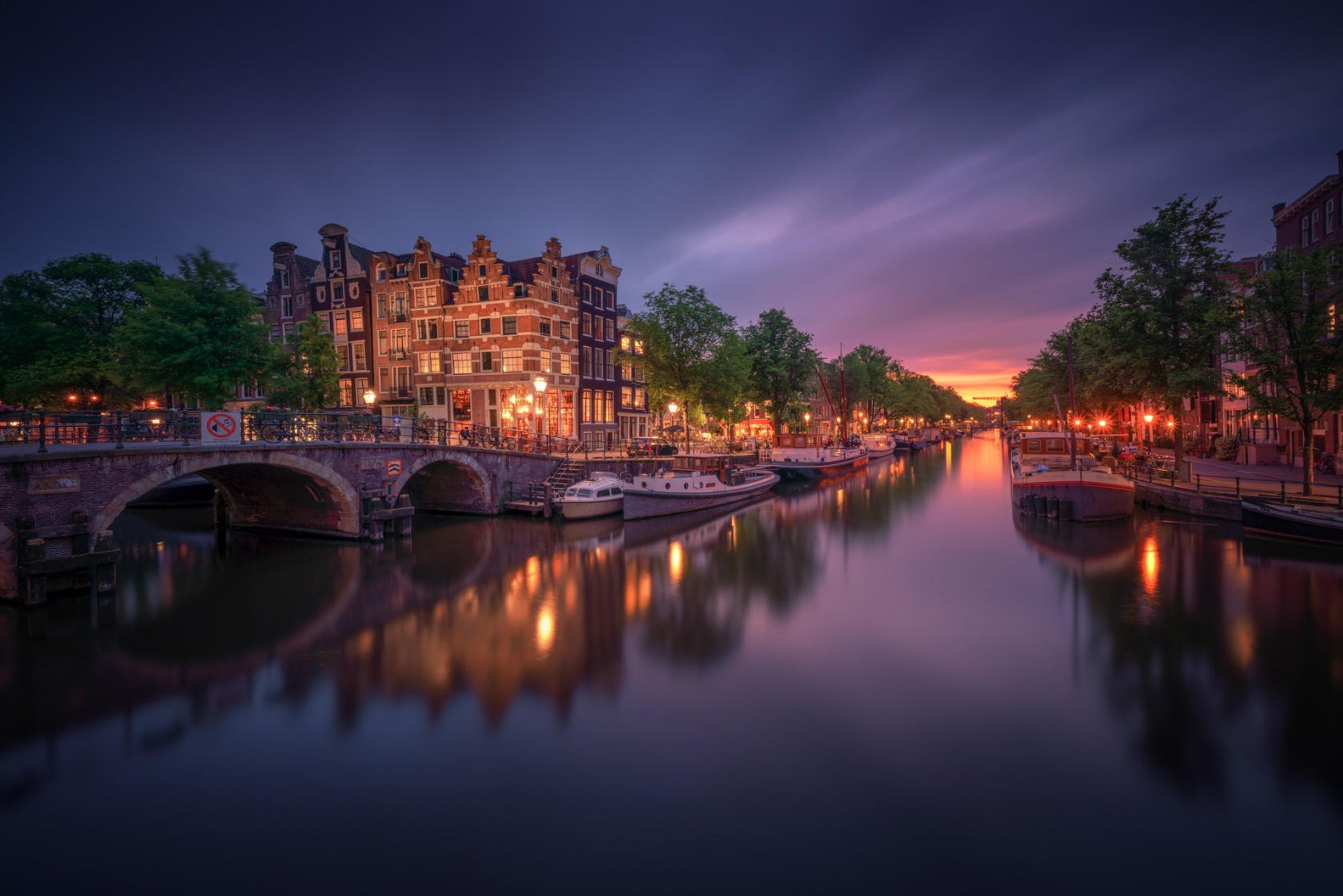 20 Photos of My Hometown of Amsterdam During Different Seasons Image17