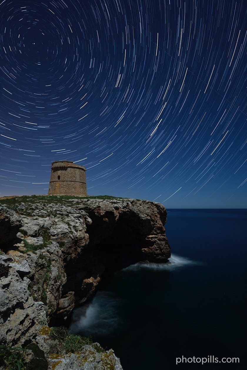 How to Plan and Photograph Amazing Star Trails (the PhotoPills Way) | Skylum Blog(16)