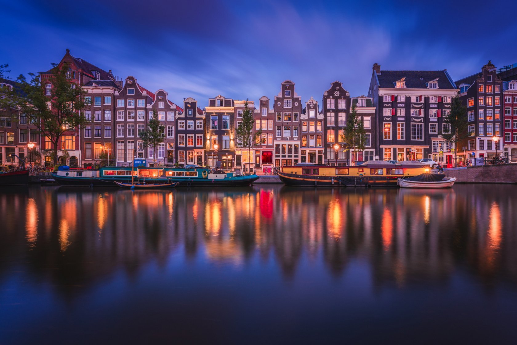 20 Photos of My Hometown of Amsterdam During Different Seasons Image1