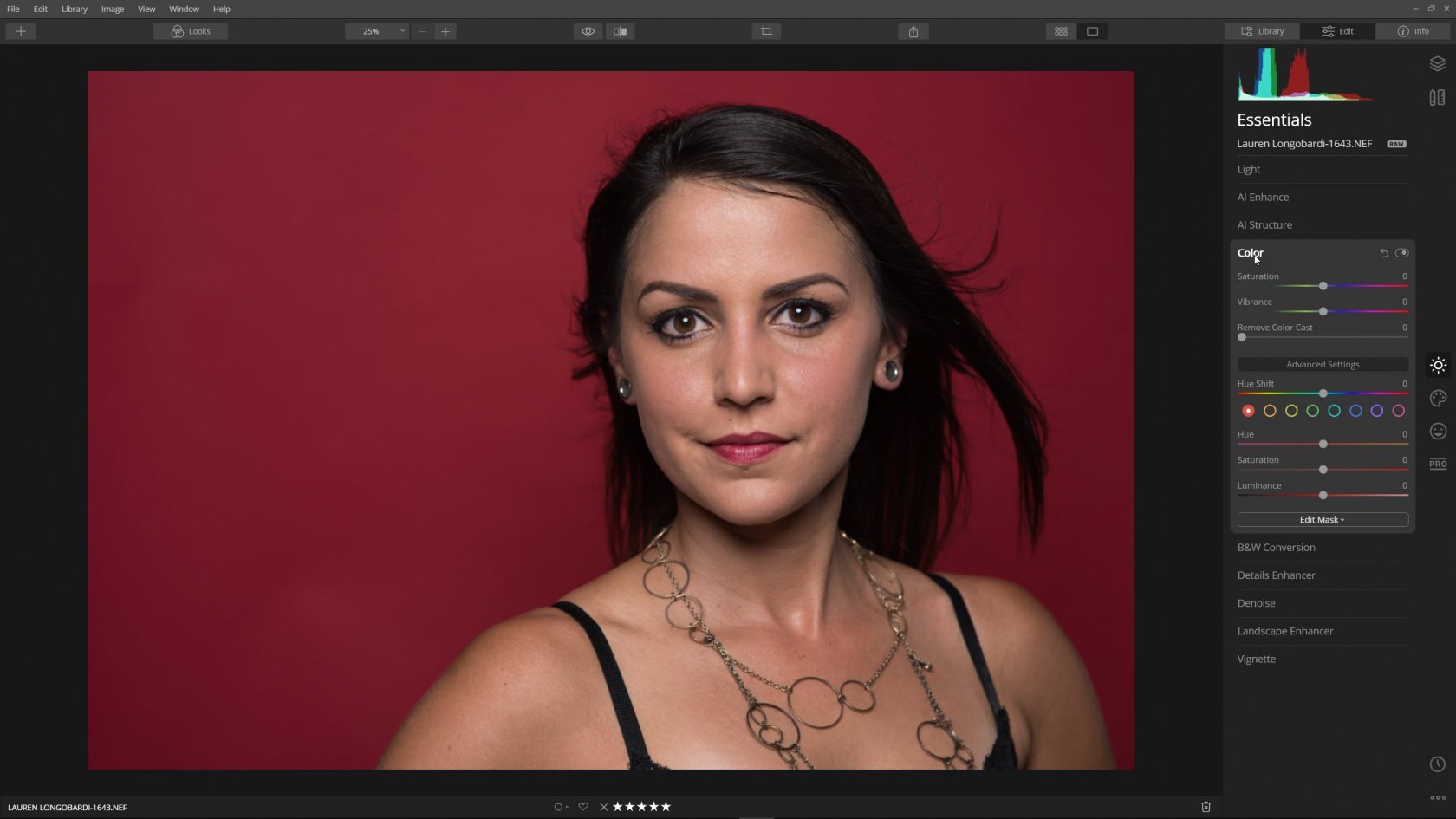 How to use Luminar to quickly change the background color of a photo