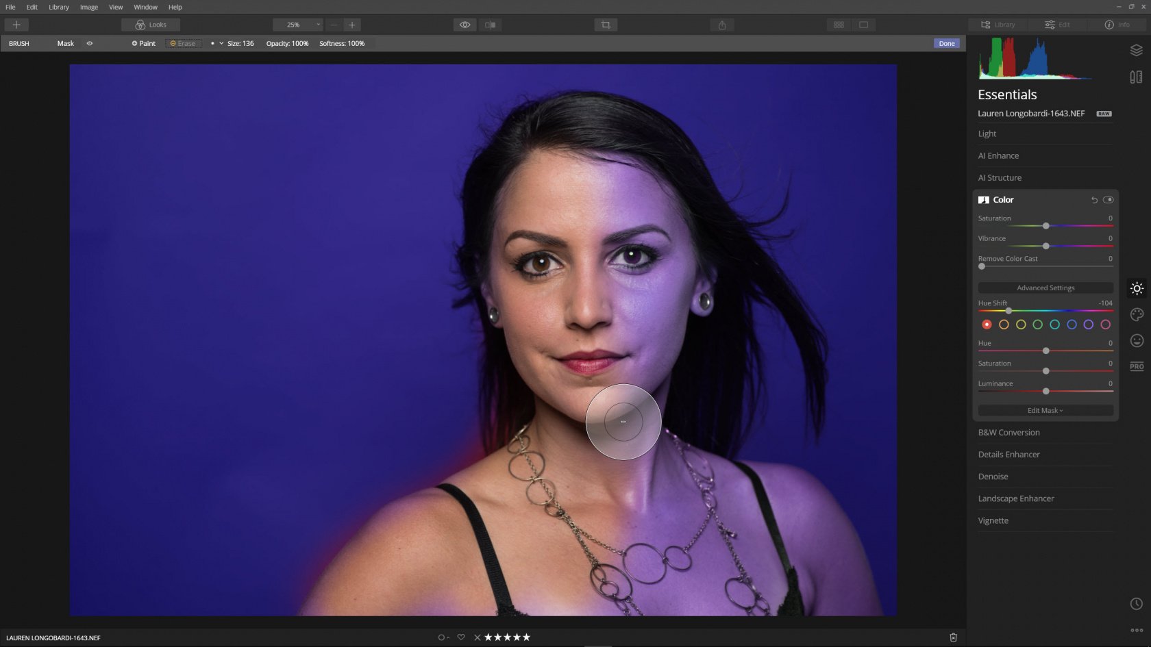 How to use Luminar to quickly change the background color of a photo