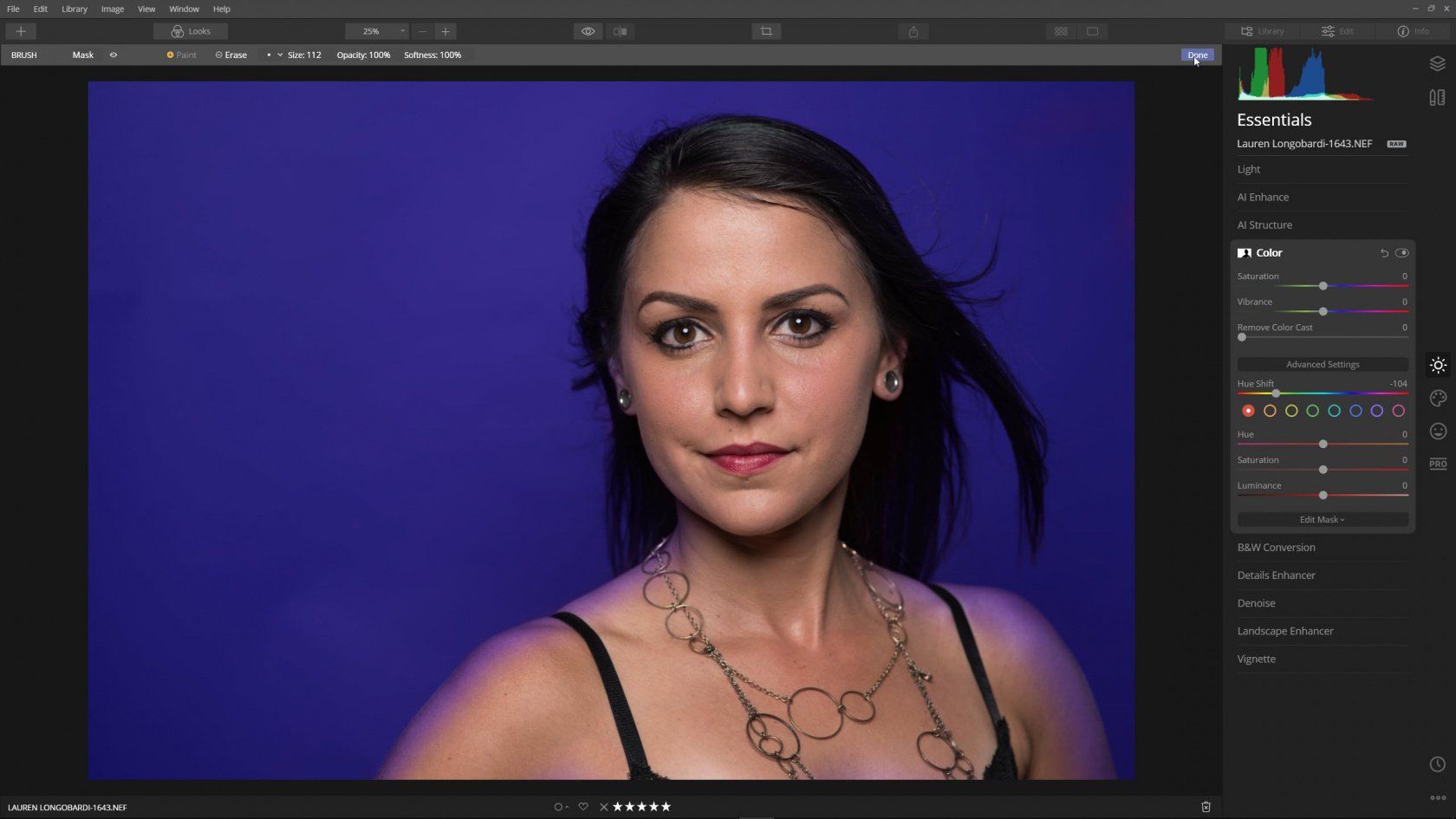 How to use Luminar to quickly change the background color of a photo