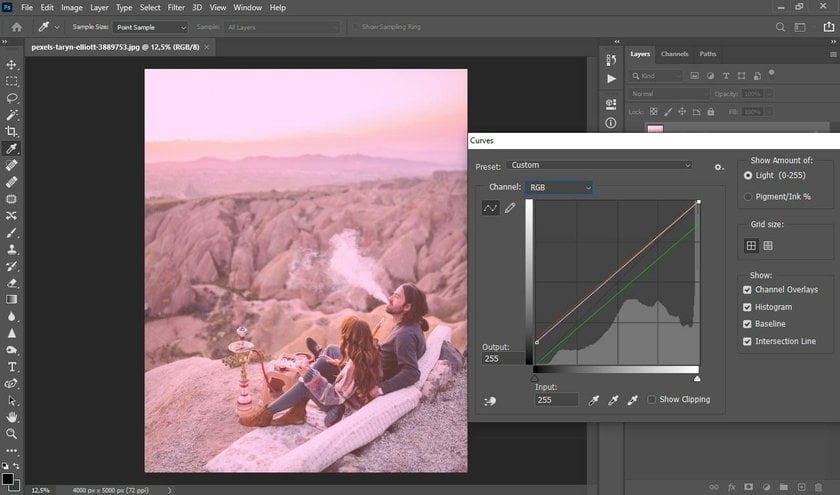 How to Make a Picture Look Like a Polaroid In Photoshop?(3) | Skylum Blog