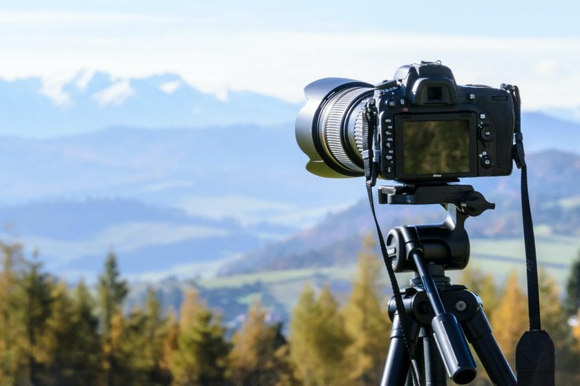 Top 10 Best Cheap Cameras in 2024: Choosing a Budget-Friendly Option | Skylum Blog(16)