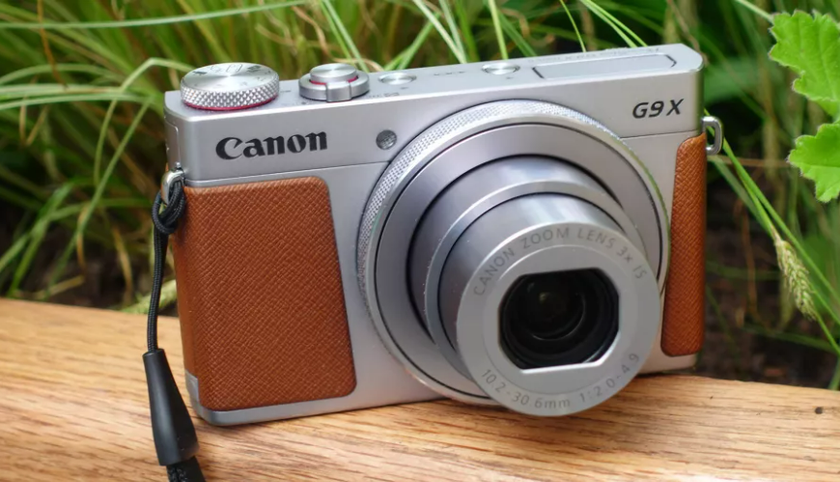 4. Canon PowerShot G9X Mark II: Pocket Camera of Professional Level