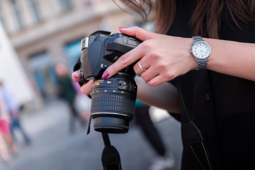 DSLR vs Mirrorless for the Beginner: Which Camera Should You Choose? | Skylum Blog(9)