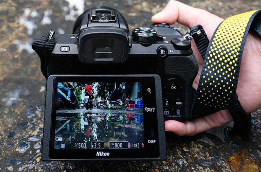 1. Nikon Z50: Combination of Great Ergonomic and Functionality