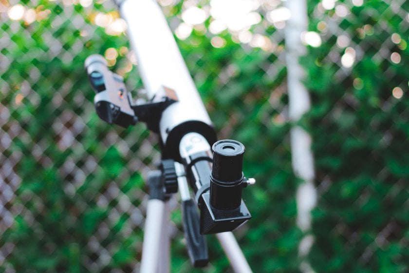 The Best Travel Telescopes for Stargazing on the Go | Skylum Blog(7)