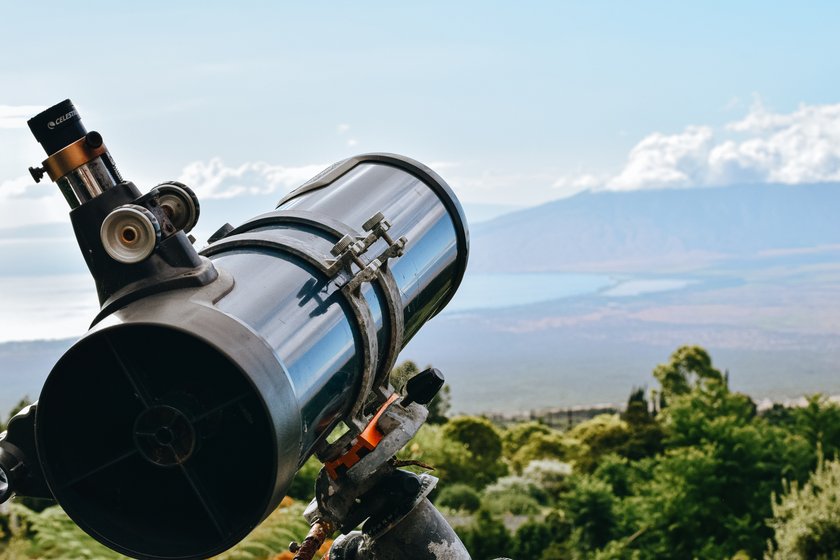 The Best Travel Telescopes for Stargazing on the Go | Skylum Blog(8)