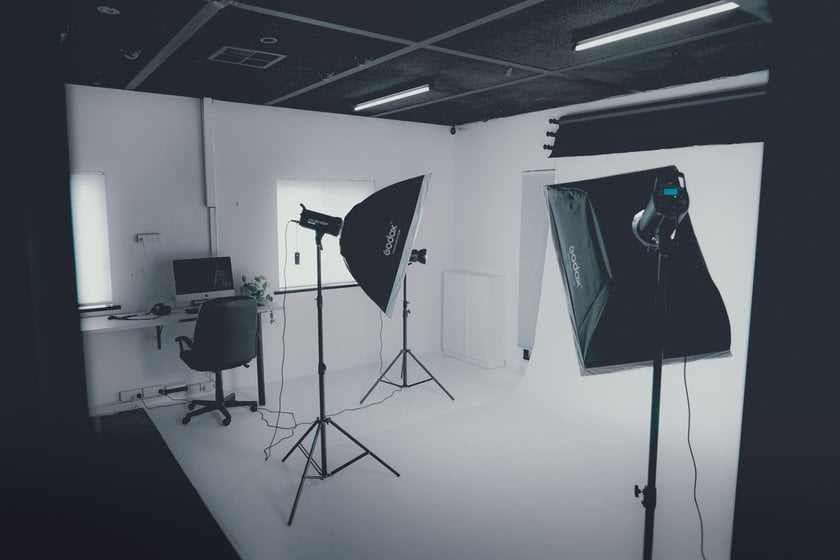Photography Home Studio: Building the Perfect Space with 7 Essential Things You Need to Get Started | Skylum Blog(11)