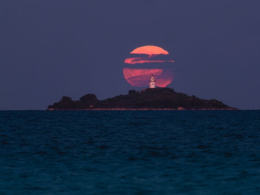 Capturando la Magia: Una Guía para Planificar y Fotografiar de la Salida de la Luna | Skylum Blog(3)